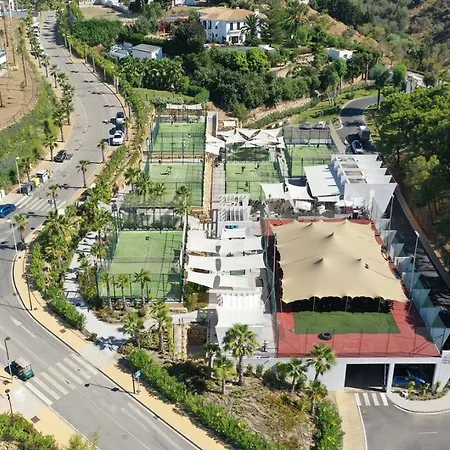2 Bedroom @estepona Hills With Sea View! Lägenhet Estepona