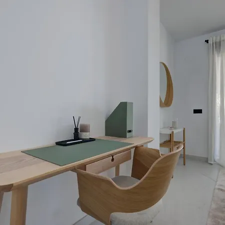 2 Bedroom @estepona Hills With Sea View! *
